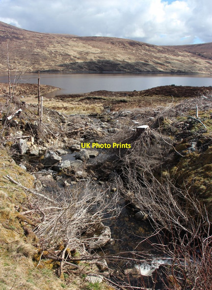 Photo 6"x4" Alltan Odhar Beag heading for Loch Glascarnoch Tom B\u00e0n Beag c2015