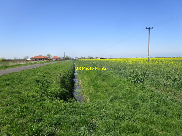 Photo 6"x4" Dike alongside Hurnbridge Road Haven Bank c2015