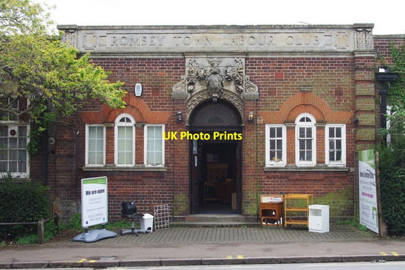 Photo 6"x4" Romsey Town Labour Club Cambridge\/TL4658 c2015
