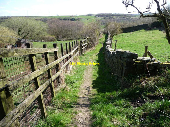 Photo 6"x4" Public footpath below Foster Park Road, Denholme Denholme c2015