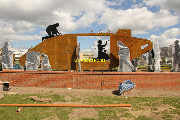 Photo 6"x4" Lincoln Tank Memorial Lincoln c2015