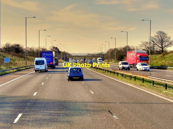 Photo 6"x4" Southbound M6 near Euxton Runshaw Moor c2015