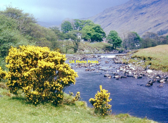 Photo 6"x4" River Fyne Merk Burn c1969