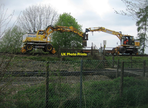 Photo 6"x4" Dancing on the railway East Oakley c2015