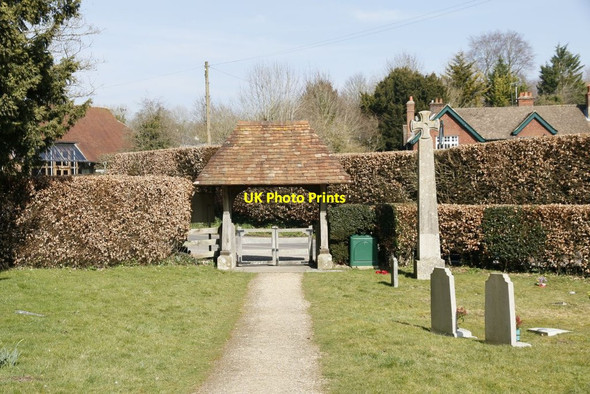 Photo 6"x4" Back to the Lych Gate Avington\/SU5332 c2015