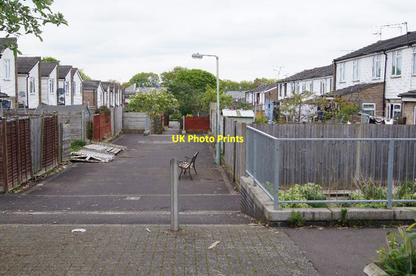 Photo 6"x4" Housing off Westray Close Basingstoke c2014