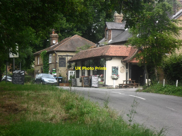 Photo 6"x4" The Diamond, Public House on Holland Road Holland\/TQ4050 c2014