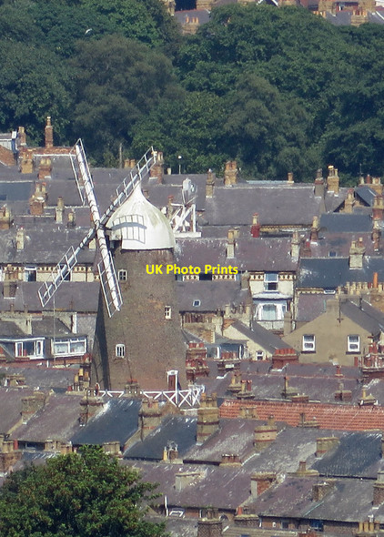 Photo 6"x4" Scarborough windmill Scarborough\/TA0388 c2014