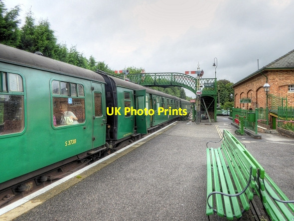 Photo 6"x4" Alresford Station, Watercress Line New Alresford c2014