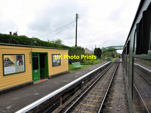 Photo 6"x4" Medstead and Four Marks Railway Station, The Watercress Line Four Marks c2014
