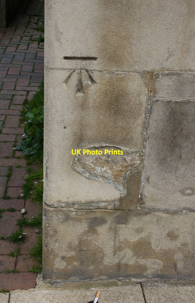 Photo 6"x4" Benchmark on the Town Hall Leicester c2014