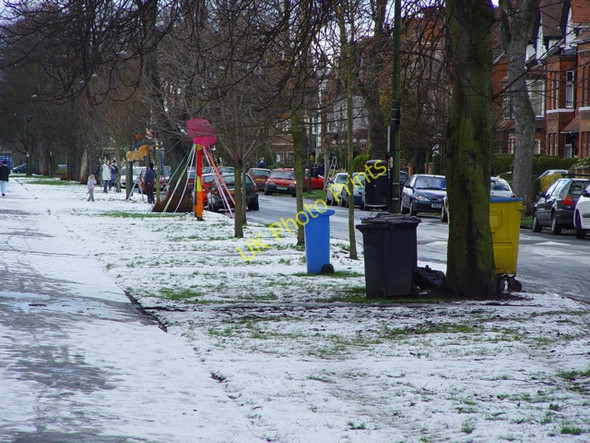 Photo 6"x4" Cool Westbourne Avenue, Hull Kingston upon Hull c2004