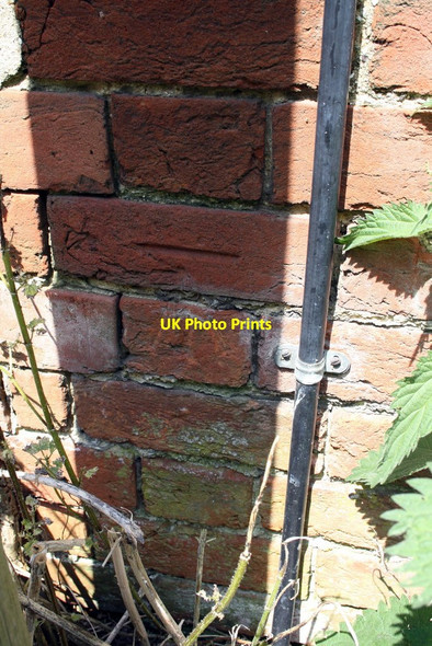 Photo 6"x4" Benchmark on barn at Battle Farm Cleeve\/SU6081 c2014