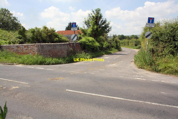 Photo 6"x4" Junction of B4009 with single track road Cleeve\/SU6081 c2014