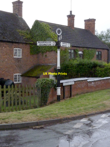 Photo 6"x4" Fingerpost, Kneesall Road\/Main Street, Laxton Laxton\/SK7267 c2014