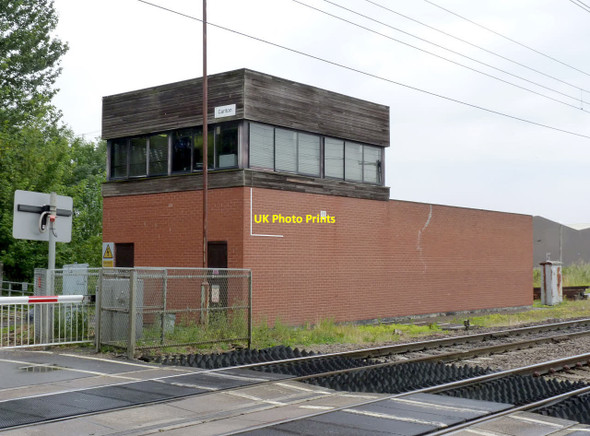Photo 6"x4" Carlton signal box Carlton-on-Trent c2014