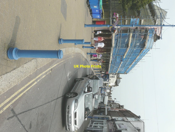 Photo 6"x4" The western end of the High Street Sheerness c2014