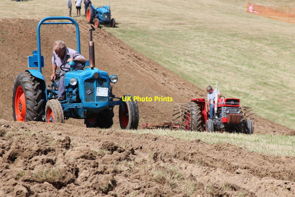 Photo 6"x4" Tractors at Rural Past Times Country Fair Pestalozzi International Village c2014