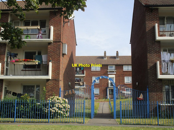Photo 6"x4" Decorative entrance to Rydal House Paulsgrove c2014