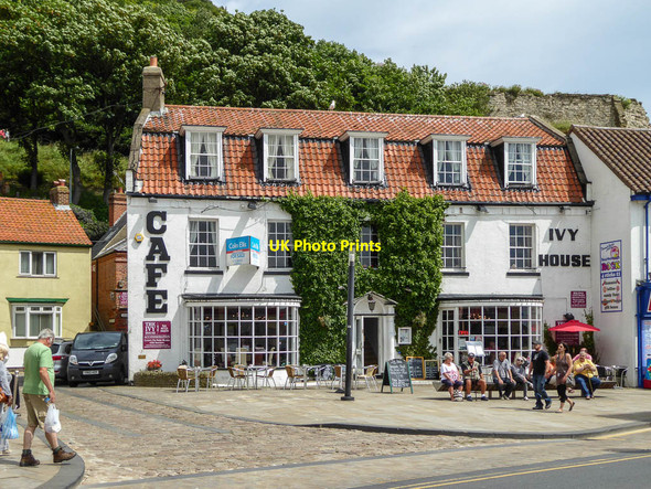 Photo 6"x4" Ivy House Cafe, Scarborough Harbour, Yorkshire Scarborough\/TA0388 c2014