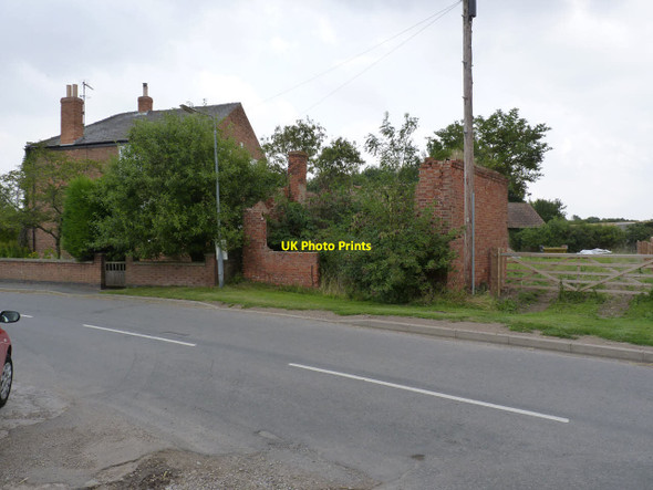 Photo 6"x4" Ruined building on Laxton Road Egmanton c2014