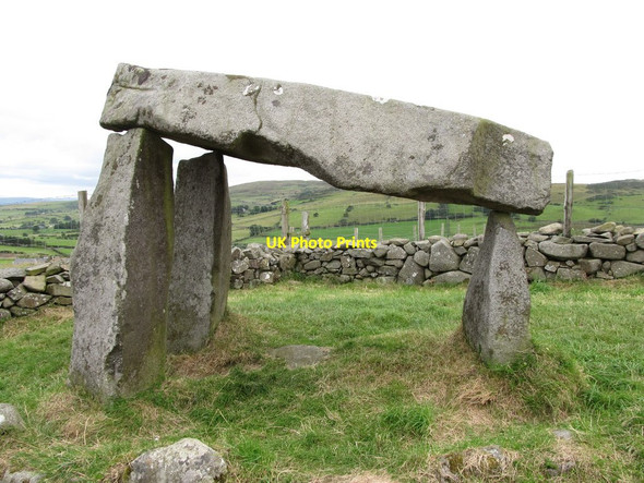 Photo 6"x4" Legananny Dolmen from the East Finnis c2014