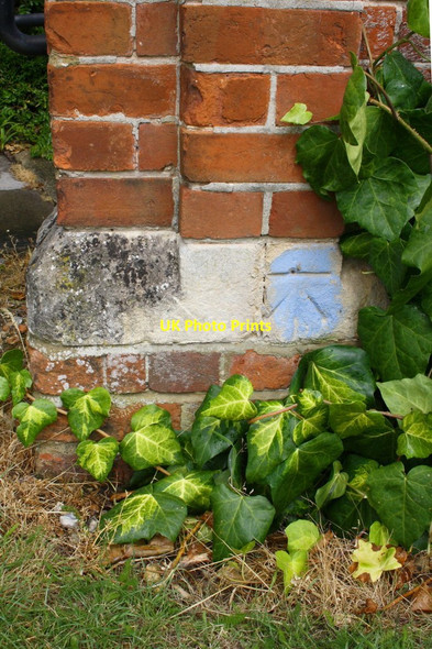 Photo 6"x4" Benchmark on wall beside Park House Lodge Reading c2014