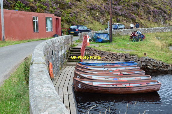 Photo 6"x4" Fishing boats, Loganlea Reservoir Coates\/NT2161 c2014