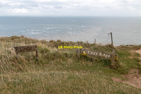 Photo 6"x4" Cliff Edge At Beachy Head, Sussex Meads\/TV6097 c2014