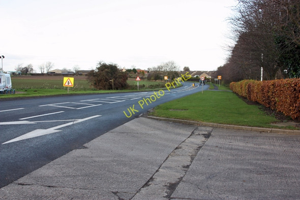 Photo 6"x4" A164 entering Cranswick Hutton Cranswick c2008