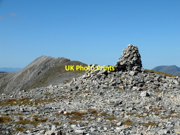 Photo 6"x4" Cairn on the eastern summit of Beinn Liath Mh\u00c3\u00b2r Beinn Liath Bheag\/NG9852 c2014