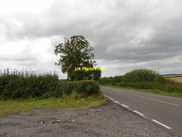 Photo 6"x4" Footpath off minor road near Park Leys Notts Knapthorpe c2014