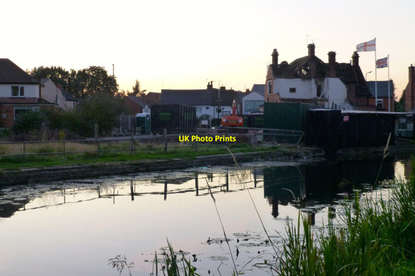 Photo 6"x4" Partially demolished Royal Oak Long Eaton c2014