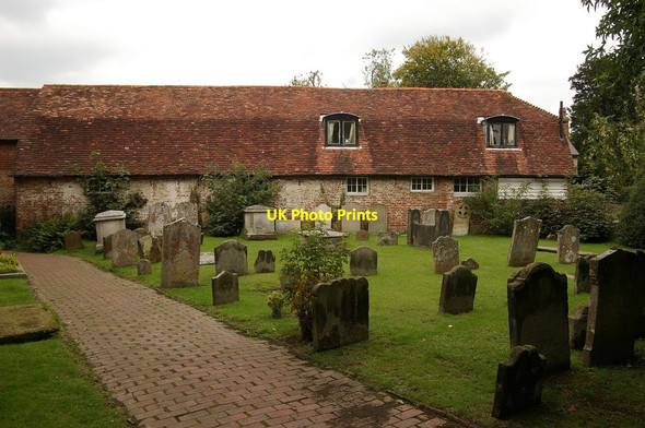 Photo 6"x4" Churchyard, Holy Cross church, Uckfield Uckfield c2014