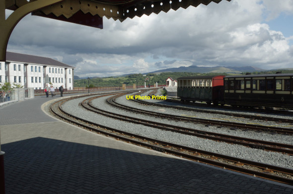 Photo 6"x4" Porthmadog Harbour Station Porthmadog c2014