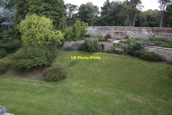 Photo 6"x4" The Outer Wall Farnham\/SU8446 c2014