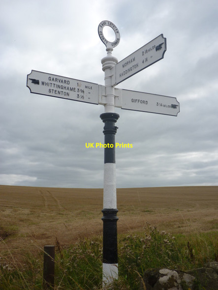 Photo 6"x4" East Lothian Landscape : ELCC Fingerpost At Chesters Crossroads Carfrae\/NT5769 c2014