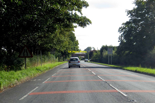 Photo 6"x4" Blackpool Road entering St Michael's on Wyre Inskip Moss Side c2014