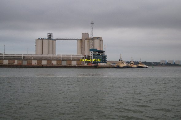 Photo 6"x4" Southampton Eastern Docks Ocean Village c2014