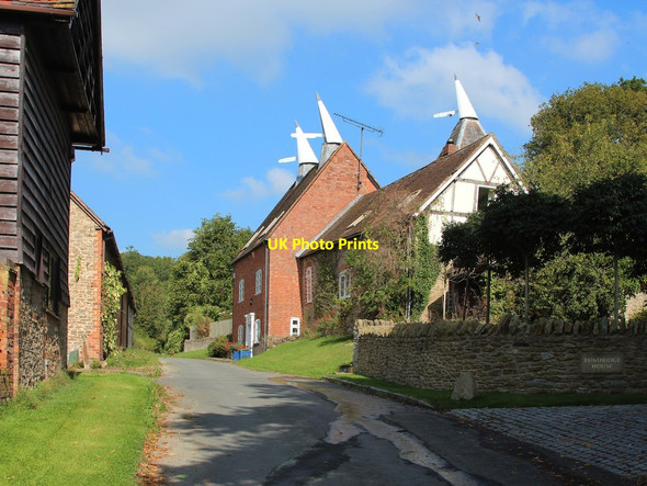Photo 6"x4" The Oast House, Blackhouse Lane Longley Green c2014