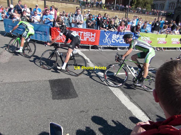 Photo 6"x4" Riders in the 1st stage of the Tour of Britain Seacombe c2014