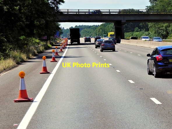 Photo 6"x4" Westbound M3, Minley Road Bridge Fleet\/SU8054 c2014