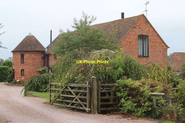 Photo 6"x4" The Oast House, Peghouse Farm, Broad Green Wants Green c2014