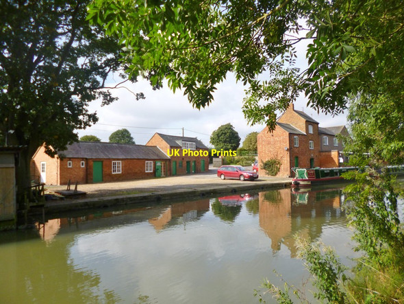 Photo 6"x4" Nether Heyford, High House Wharf Flore c2014