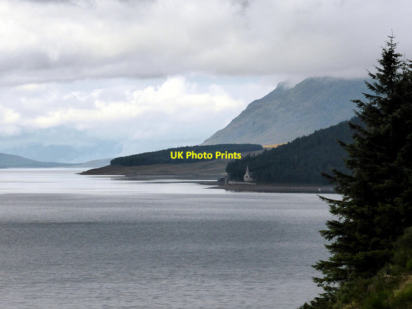 Photo 6"x4" Private Chapel beside Loch Ericht Ben Alder Lodge c2014