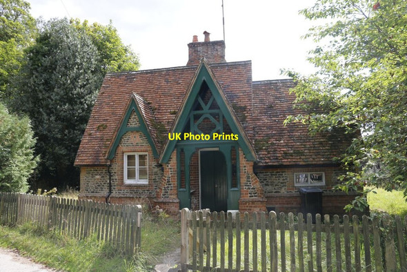Photo 6"x4" The Gatehouse Moor Park\/SU8646 c2014