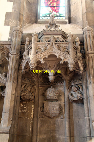 Photo 6"x4" St Barnabas, Addison Road - Bishops throne, detail Kensington\/TQ2579 c2014