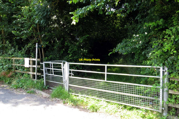 Photo 6"x4" Gates into Piddington Wood Piddington\/SP6417 c2014