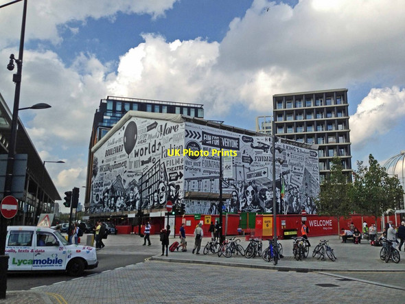 Photo 6"x4" No need to buy a newspaper here! London c2014