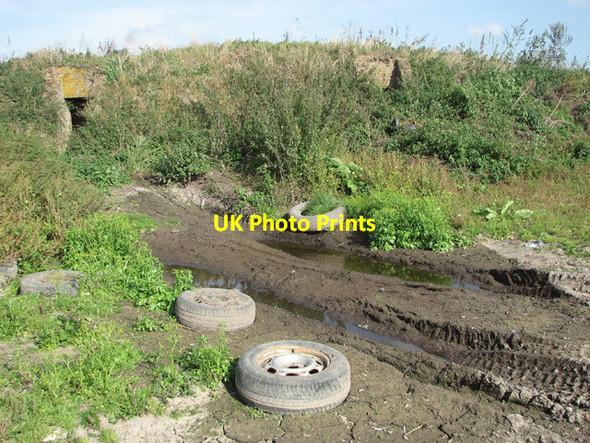Photo 6"x4" WW2 fighter pen (crew shelter) Matlaske c2014